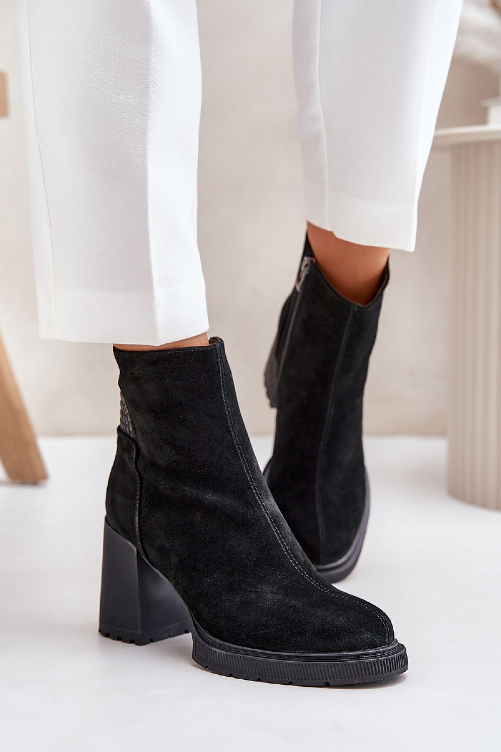 Heel boots model 201684