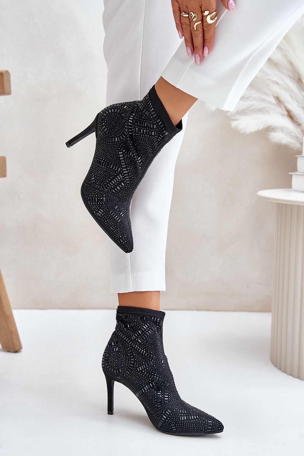 Heel boots model 201689