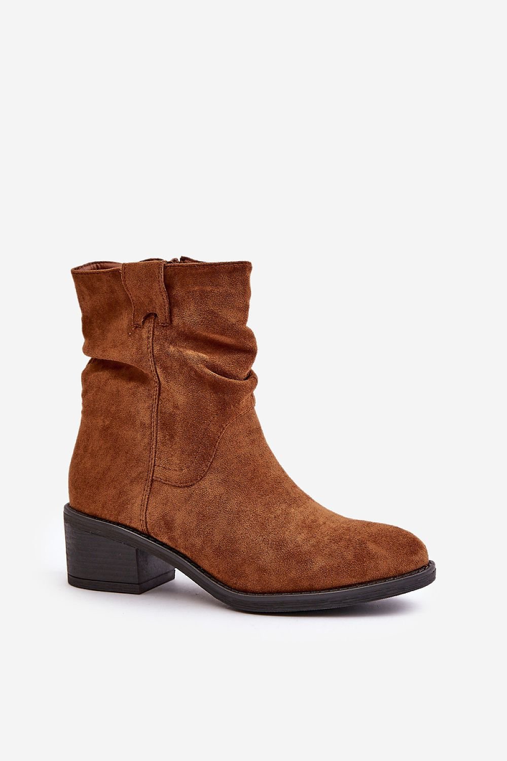 Heel boots model 201752