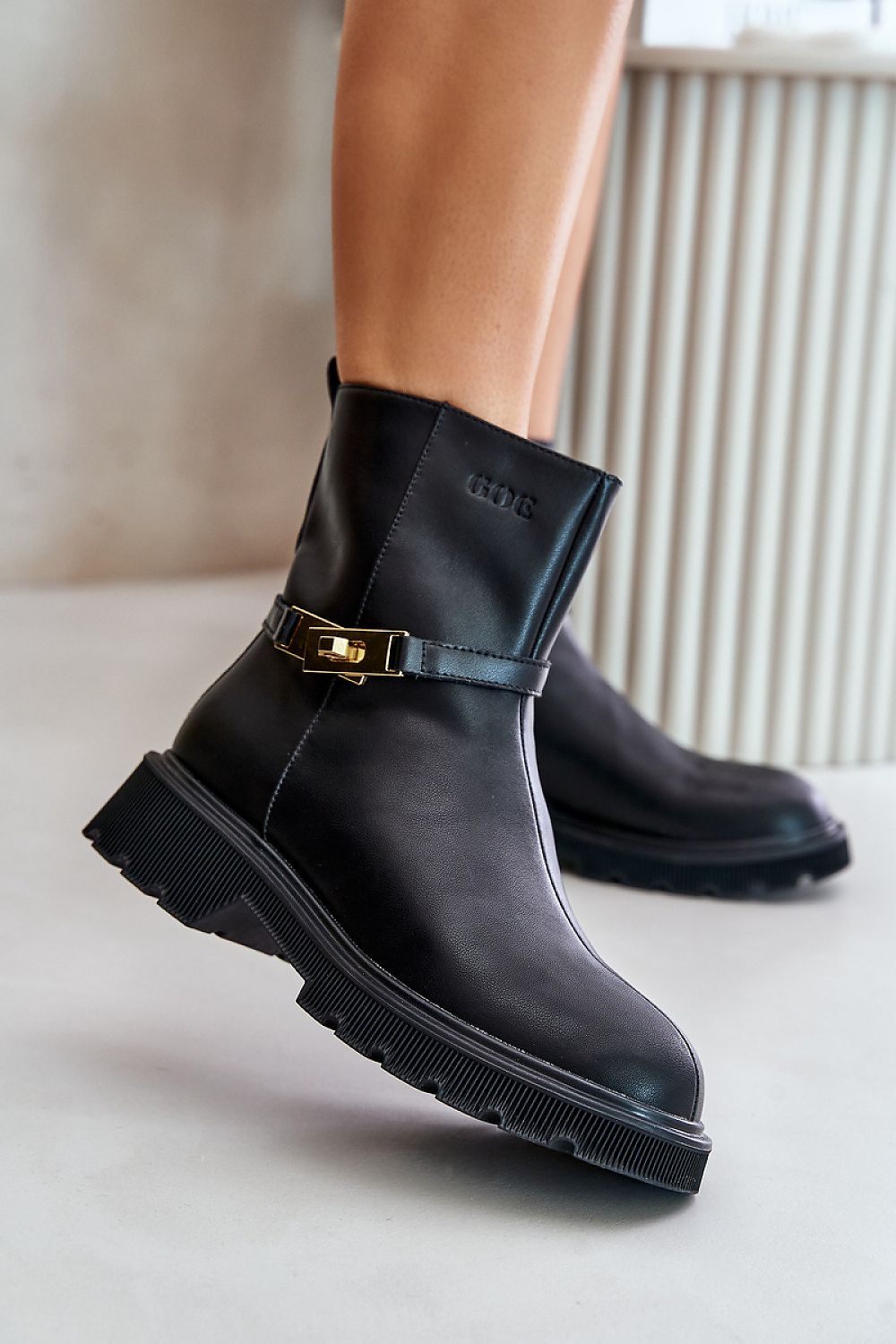 Heel boots model 201759