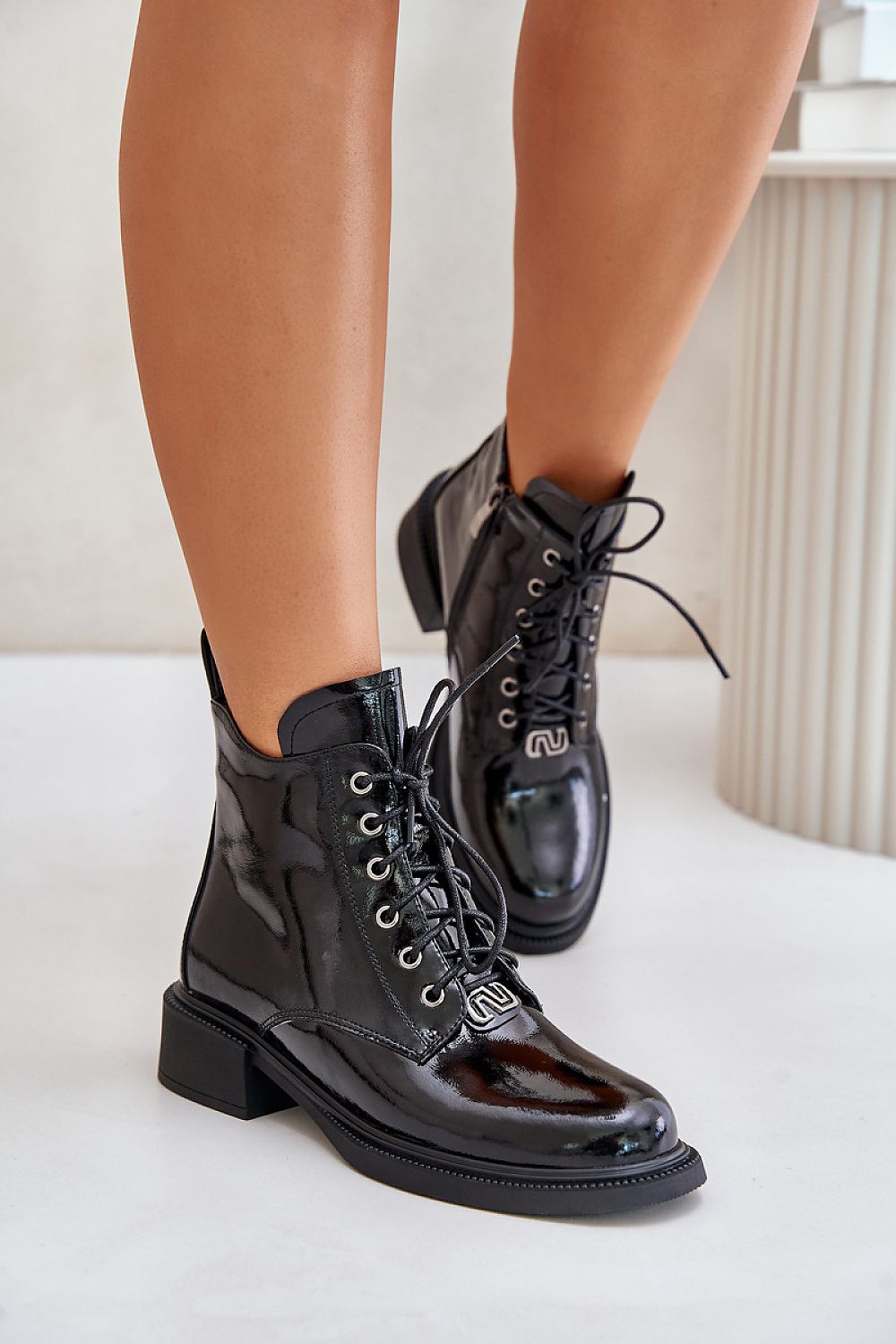 Boots model 201877