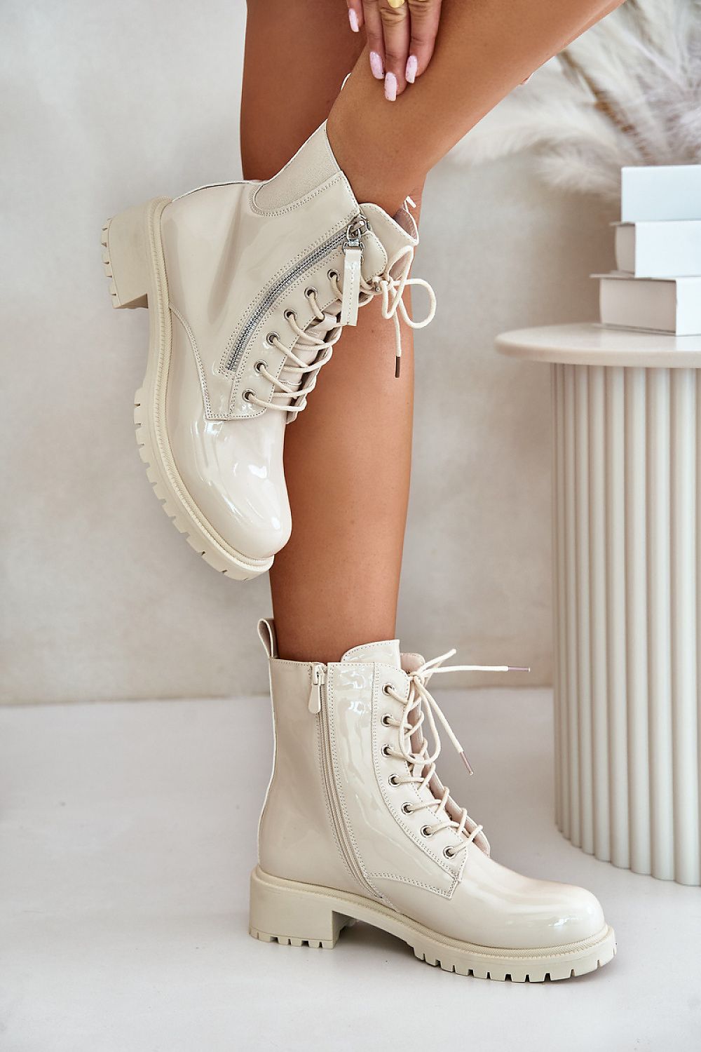 Bootie model 201903