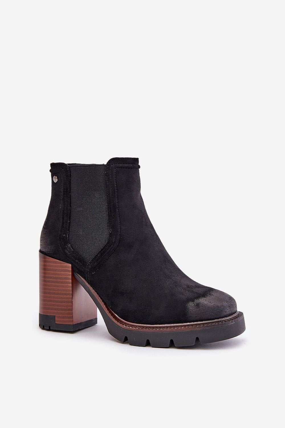 Heel boots model 202127