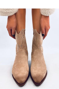 Heel boots model 202143