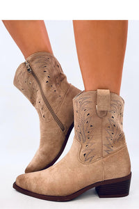 Heel boots model 202143
