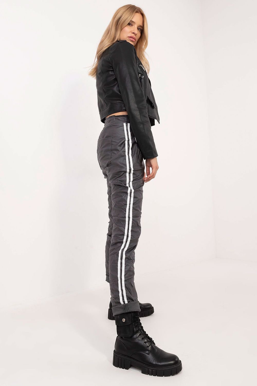 Women trousers model 202425