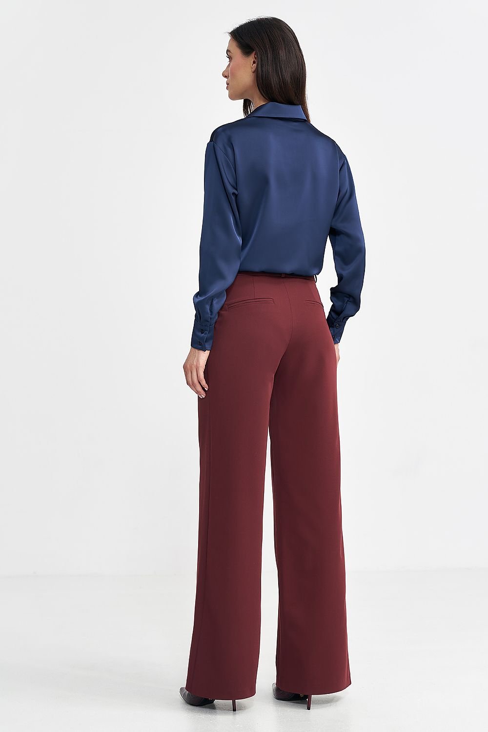 Trousers model 202475