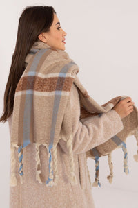 Shawl model 202573