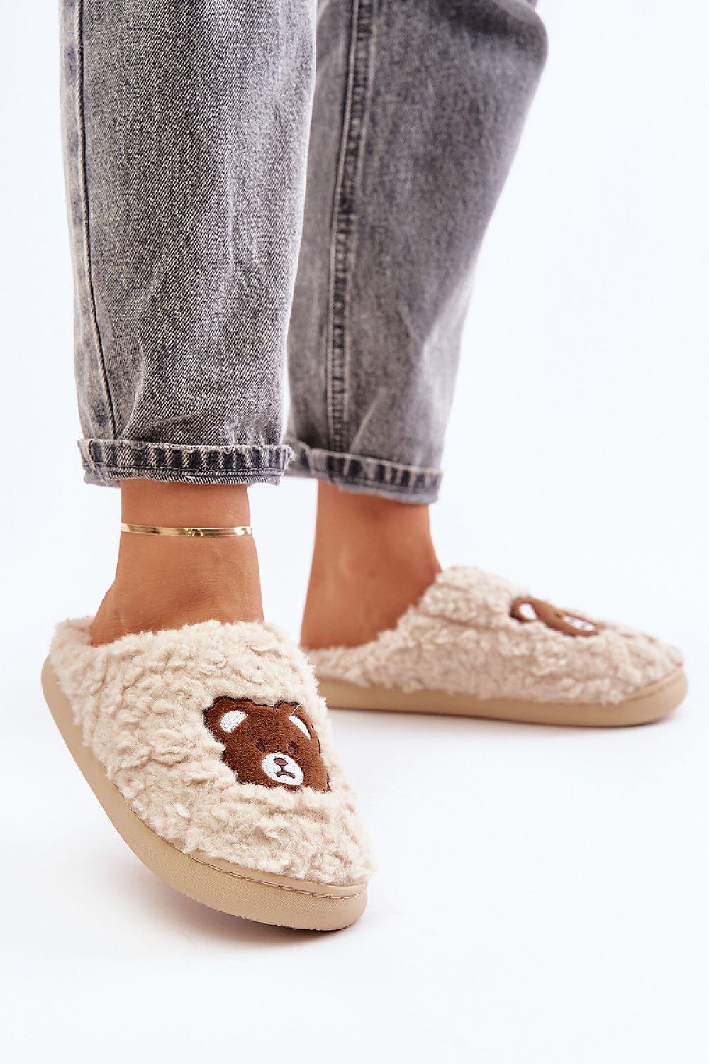 Slippers model 202651