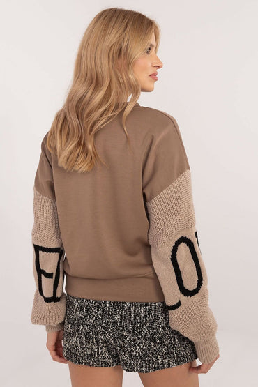 Sweatshirt model 202844