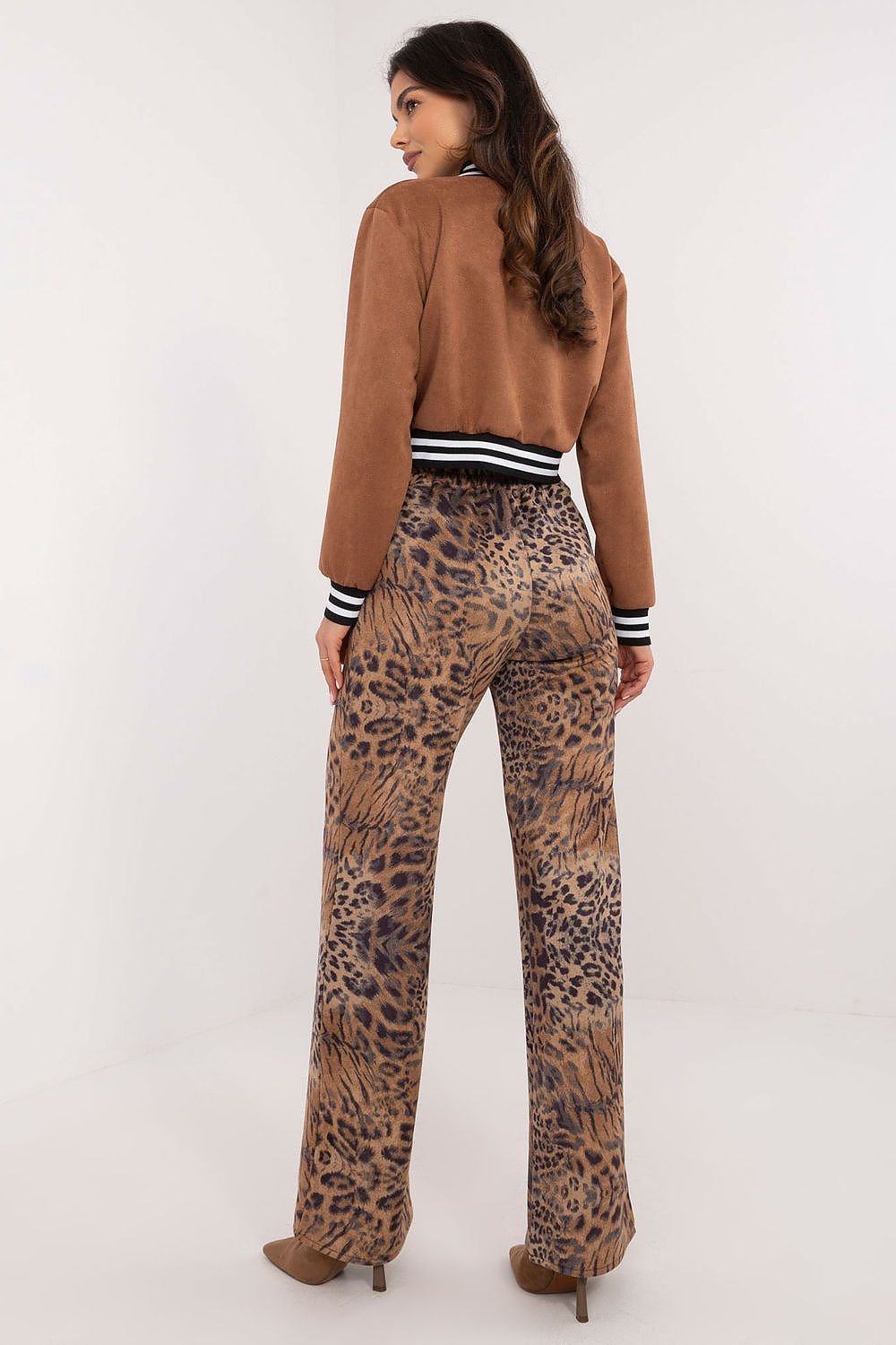 Women trousers model 202929