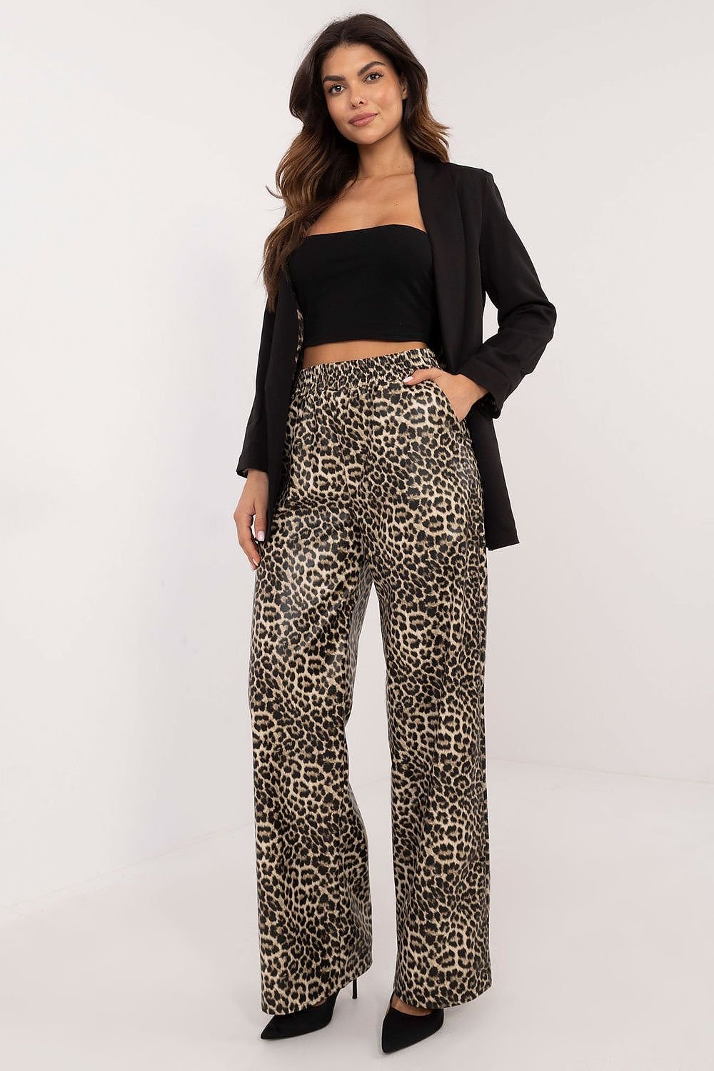 Women trousers model 202933