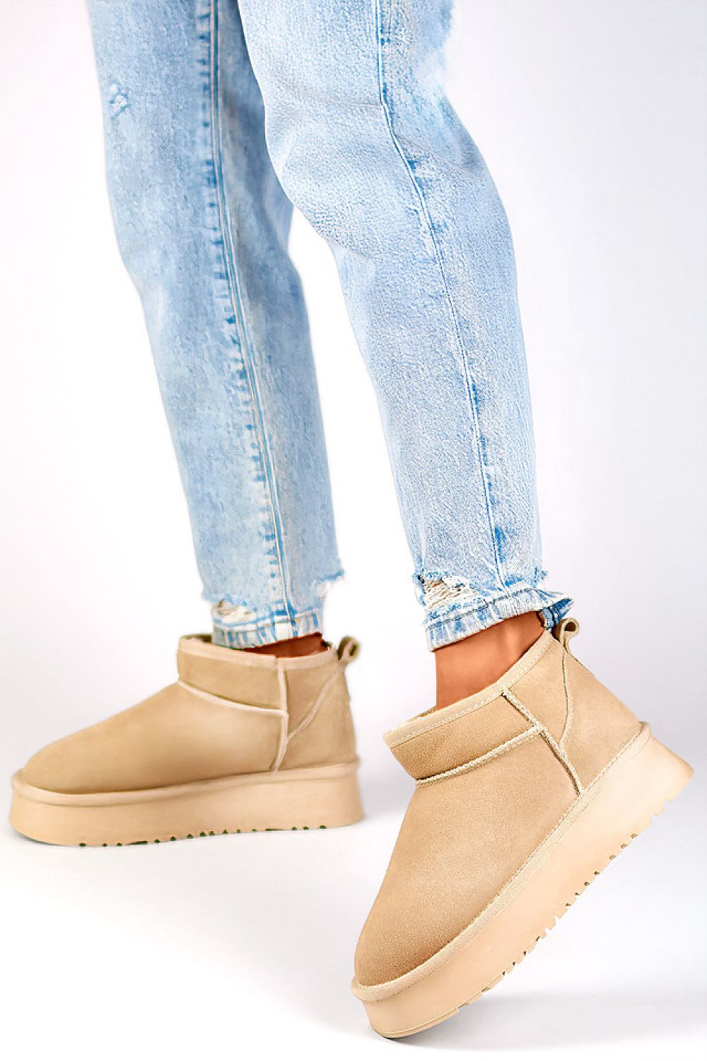 Snow boots model 203063