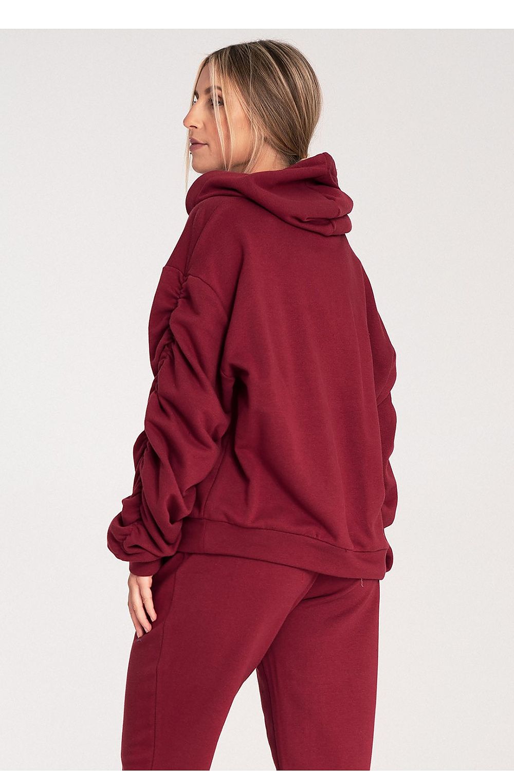 Sweatshirt model 203131