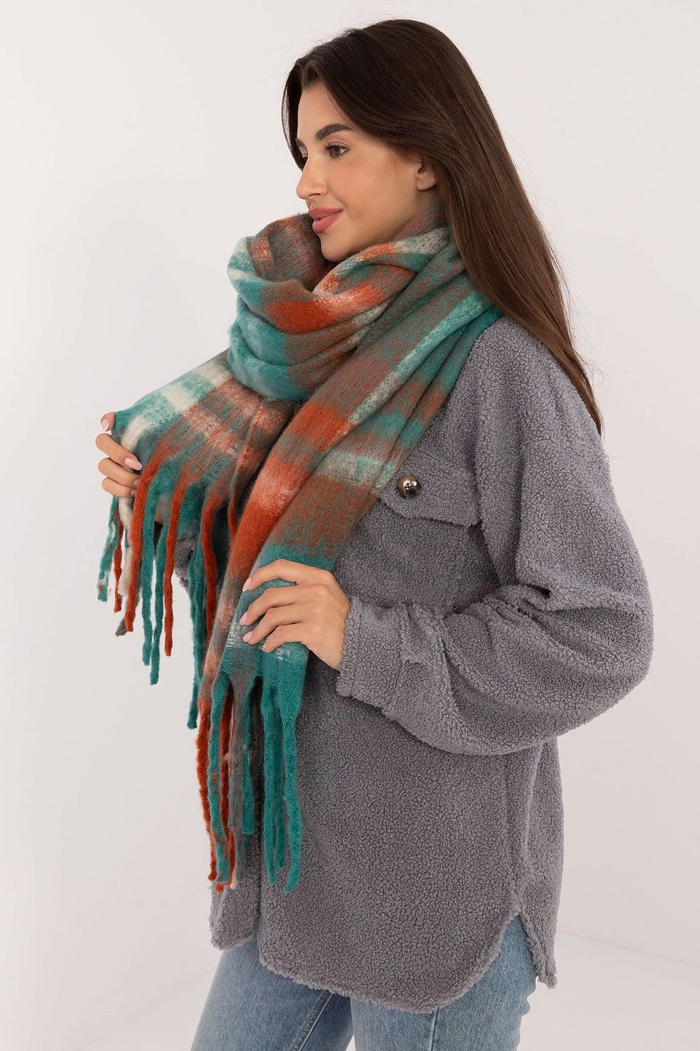 Shawl model 203170