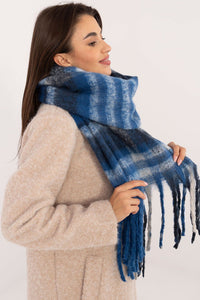 Shawl model 203172