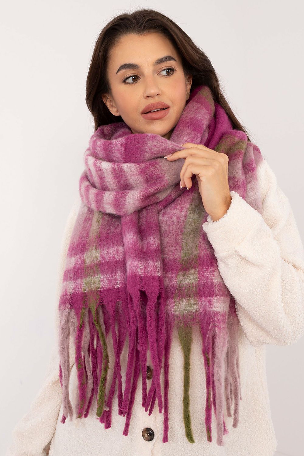 Shawl model 203173