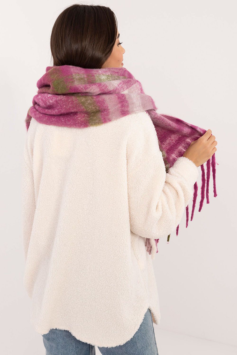 Shawl model 203173