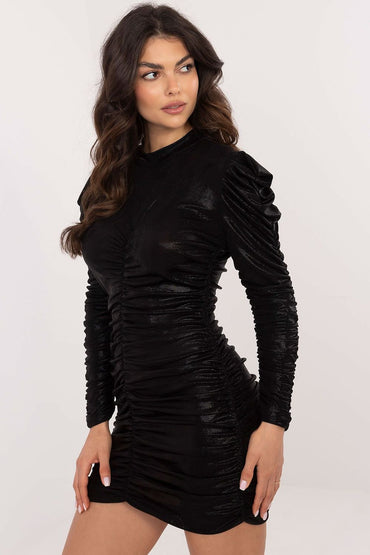 Short dress model 203322