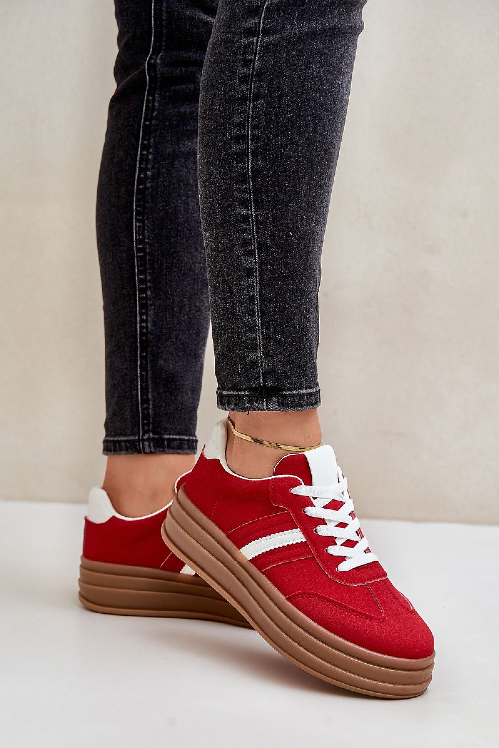 Sport Shoes model 203632