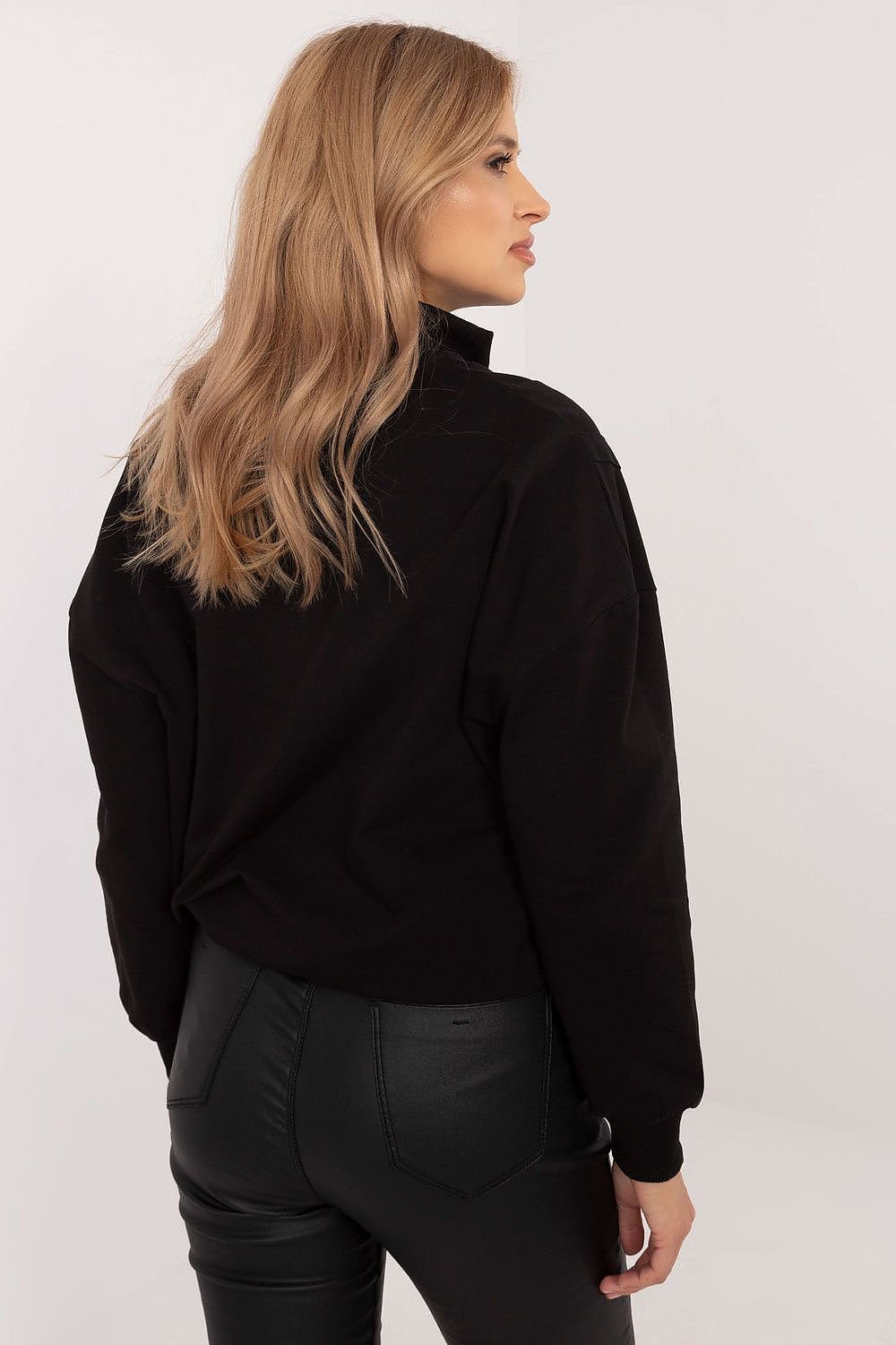 Sweatshirt model 203693
