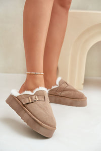 Slippers model 203746