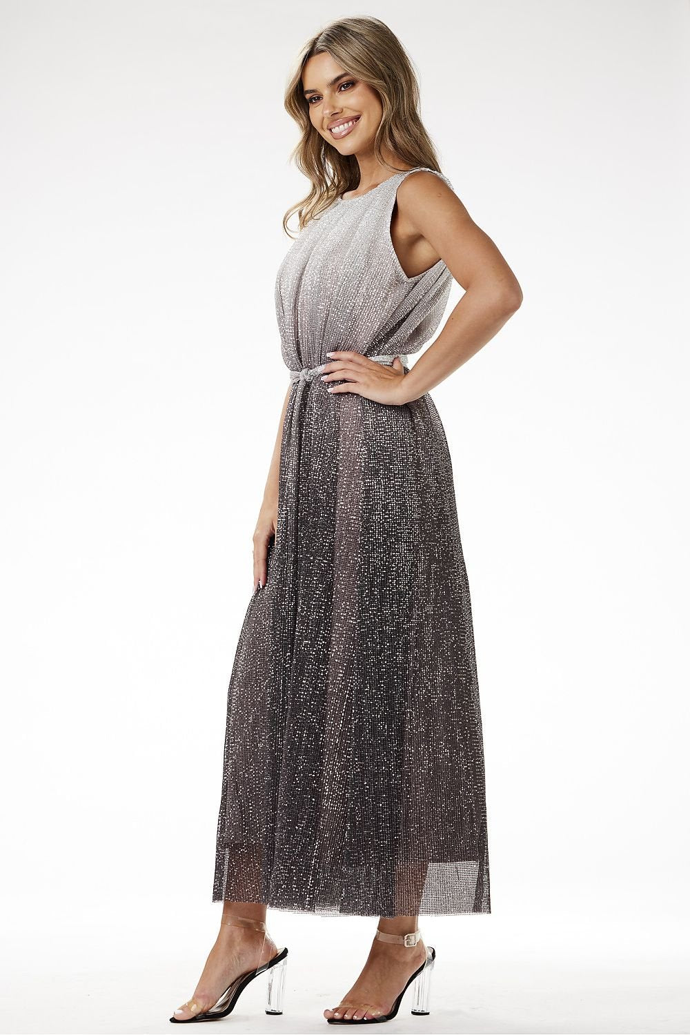 Long dress model 204239