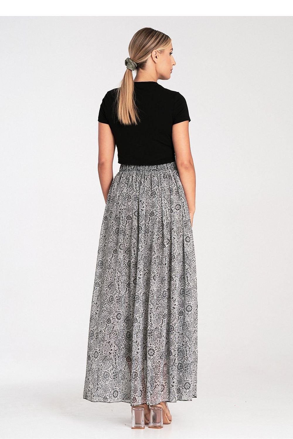 Long skirt model 204344