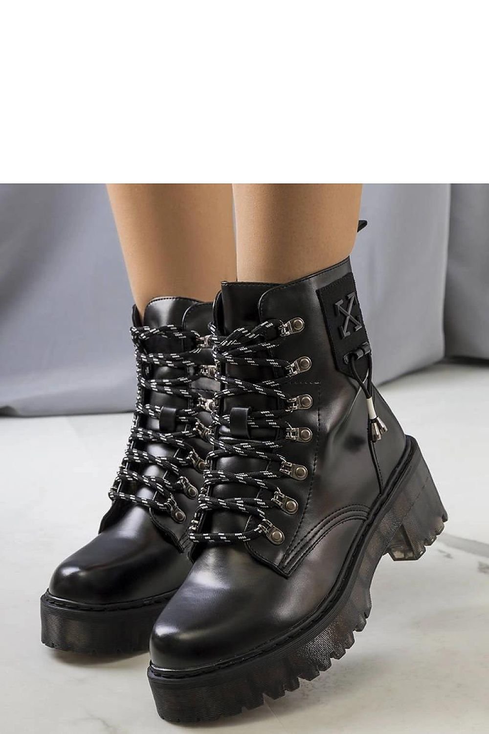 Boots model 204631
