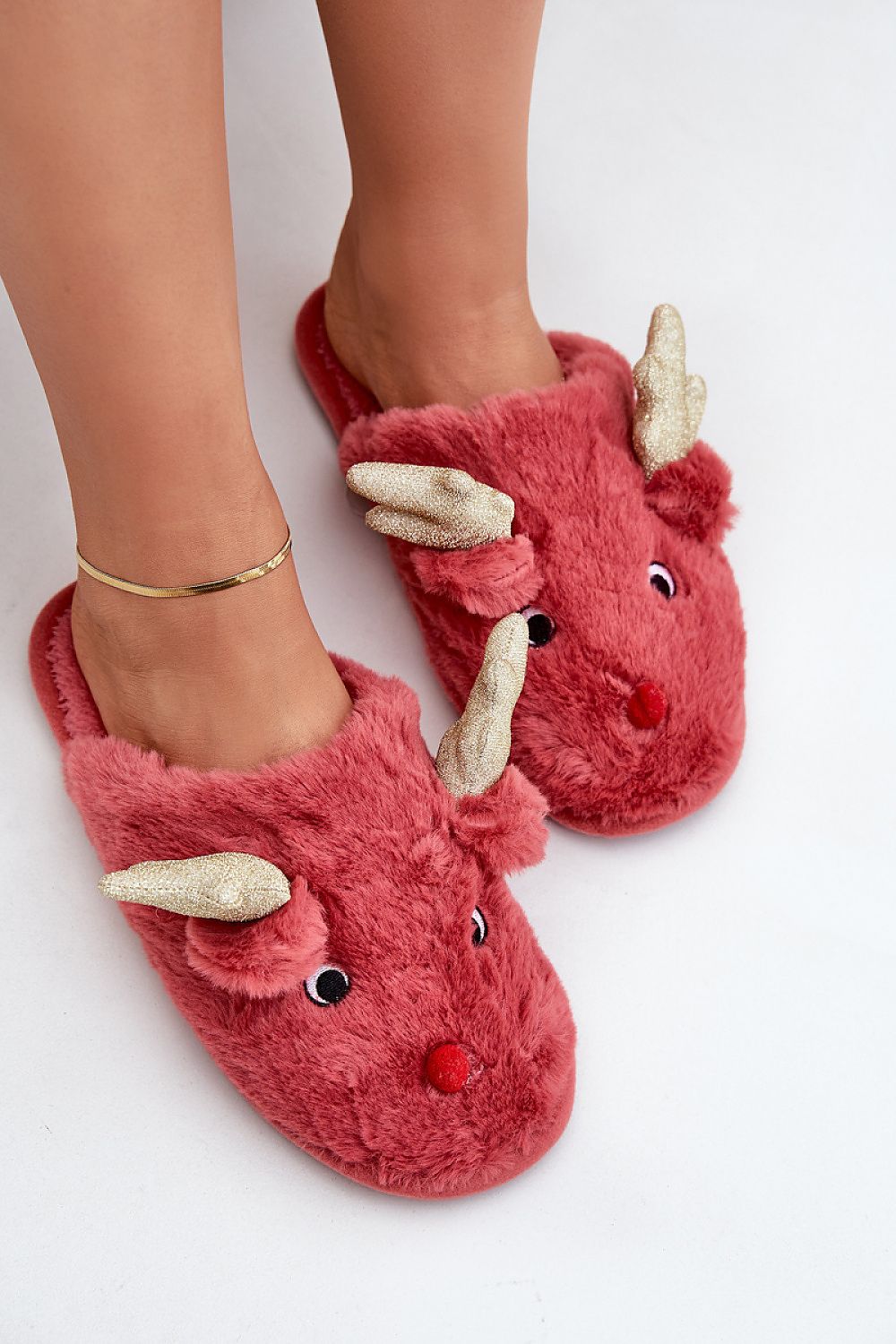 Slippers model 204646