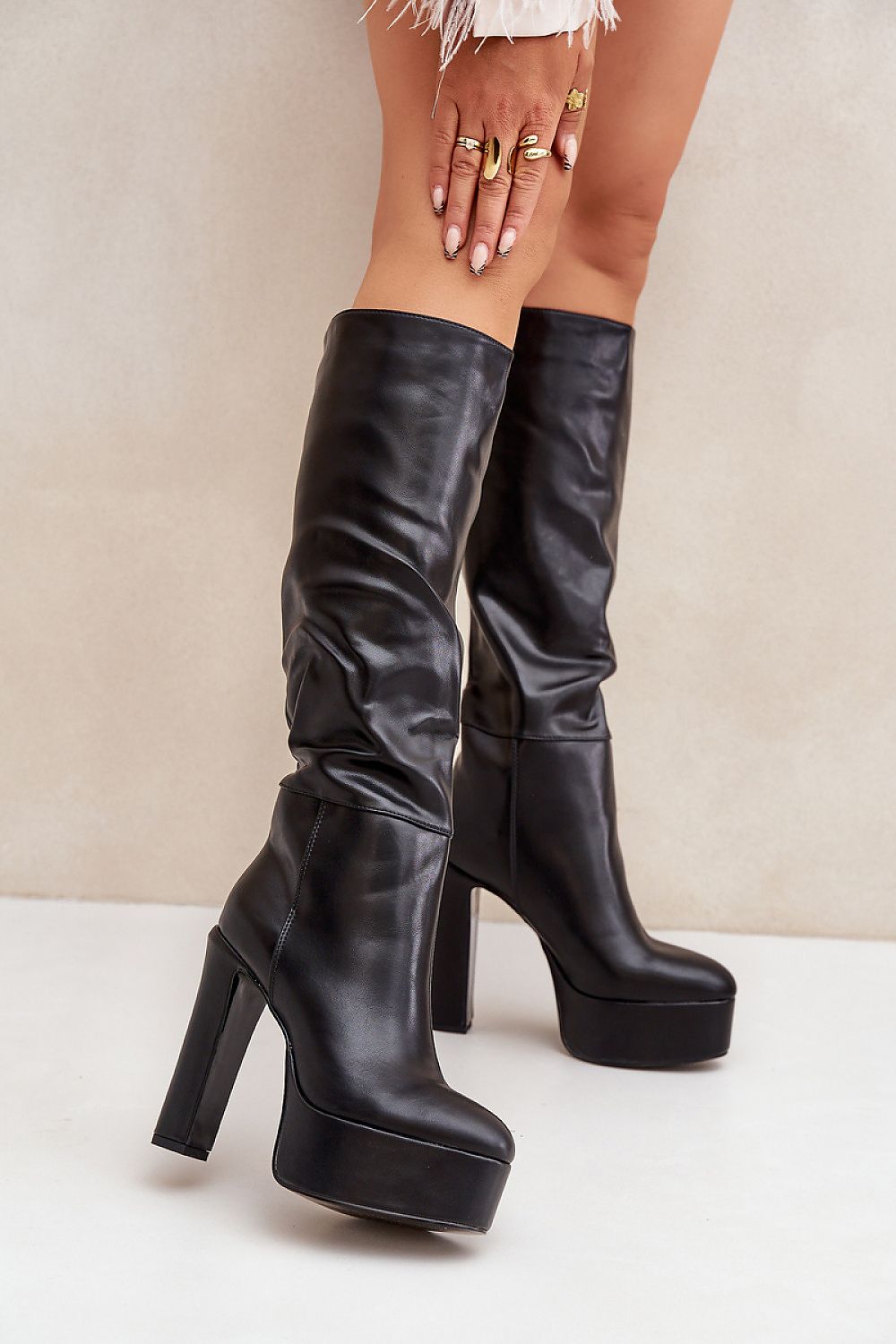 Heel boots model 204663