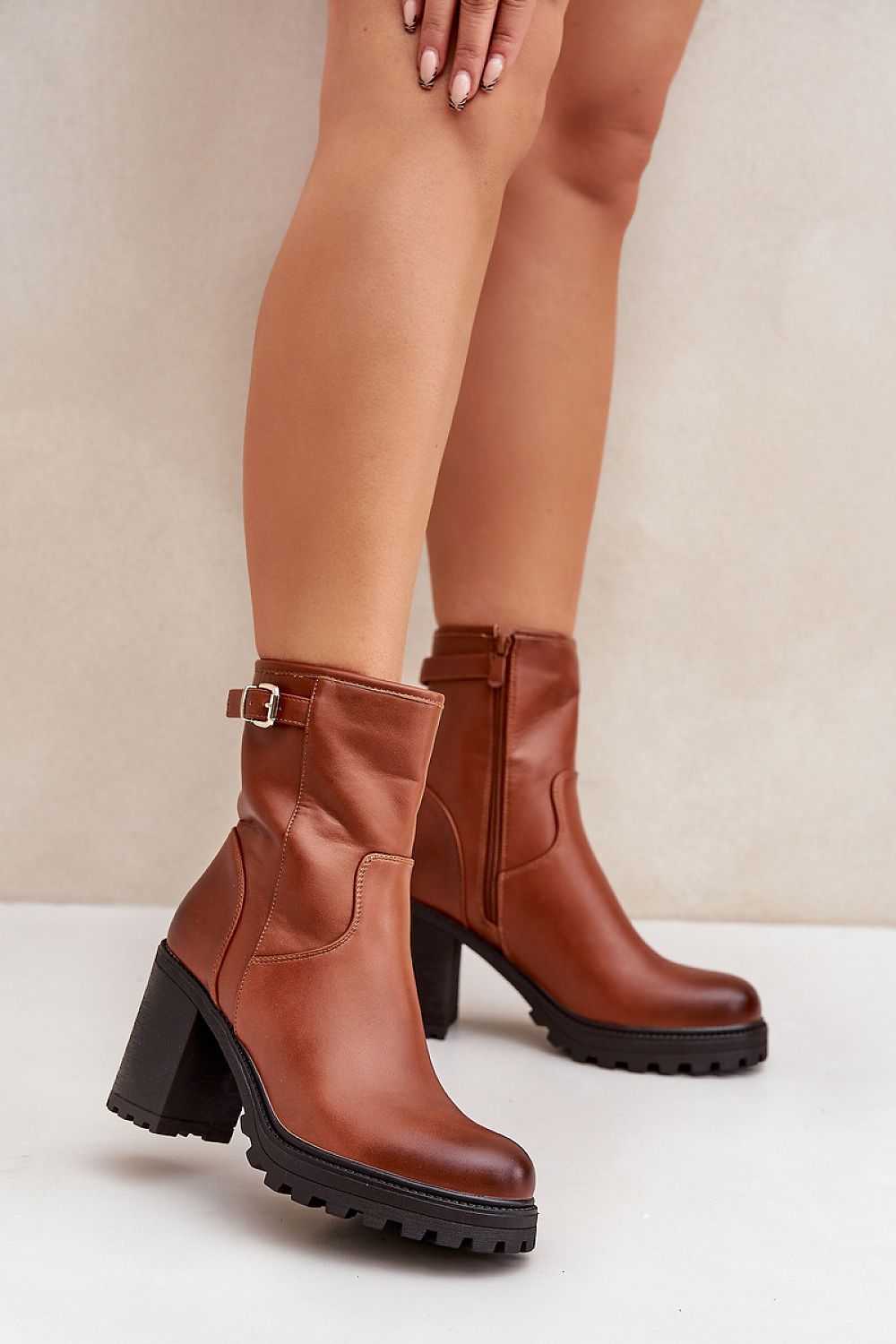 Heel boots model 204673