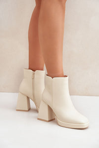 Heel boots model 204676