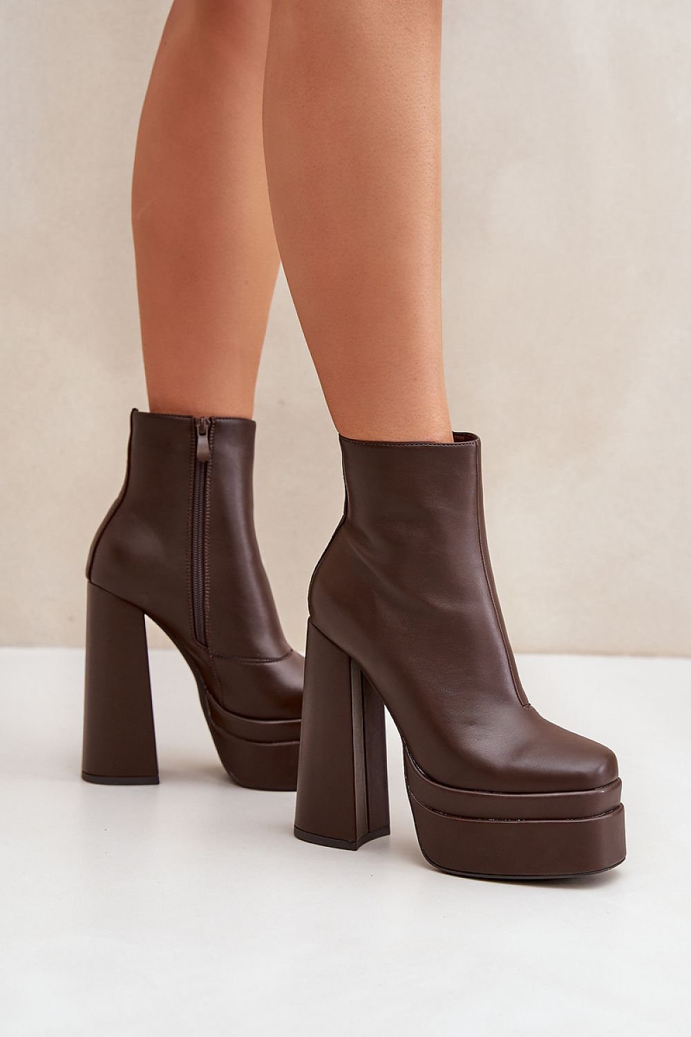 Heel boots model 204692