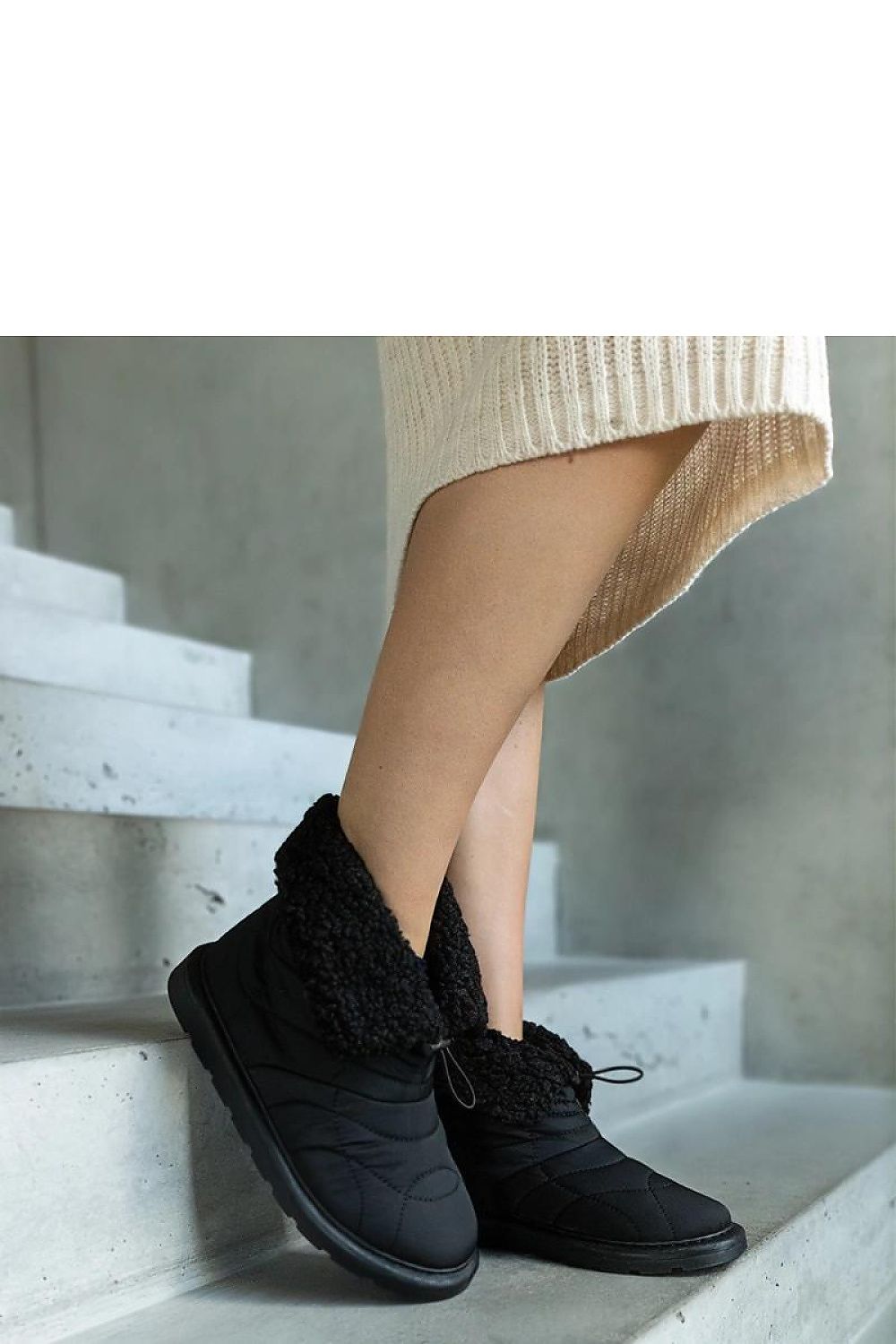 Snow boots model 204707