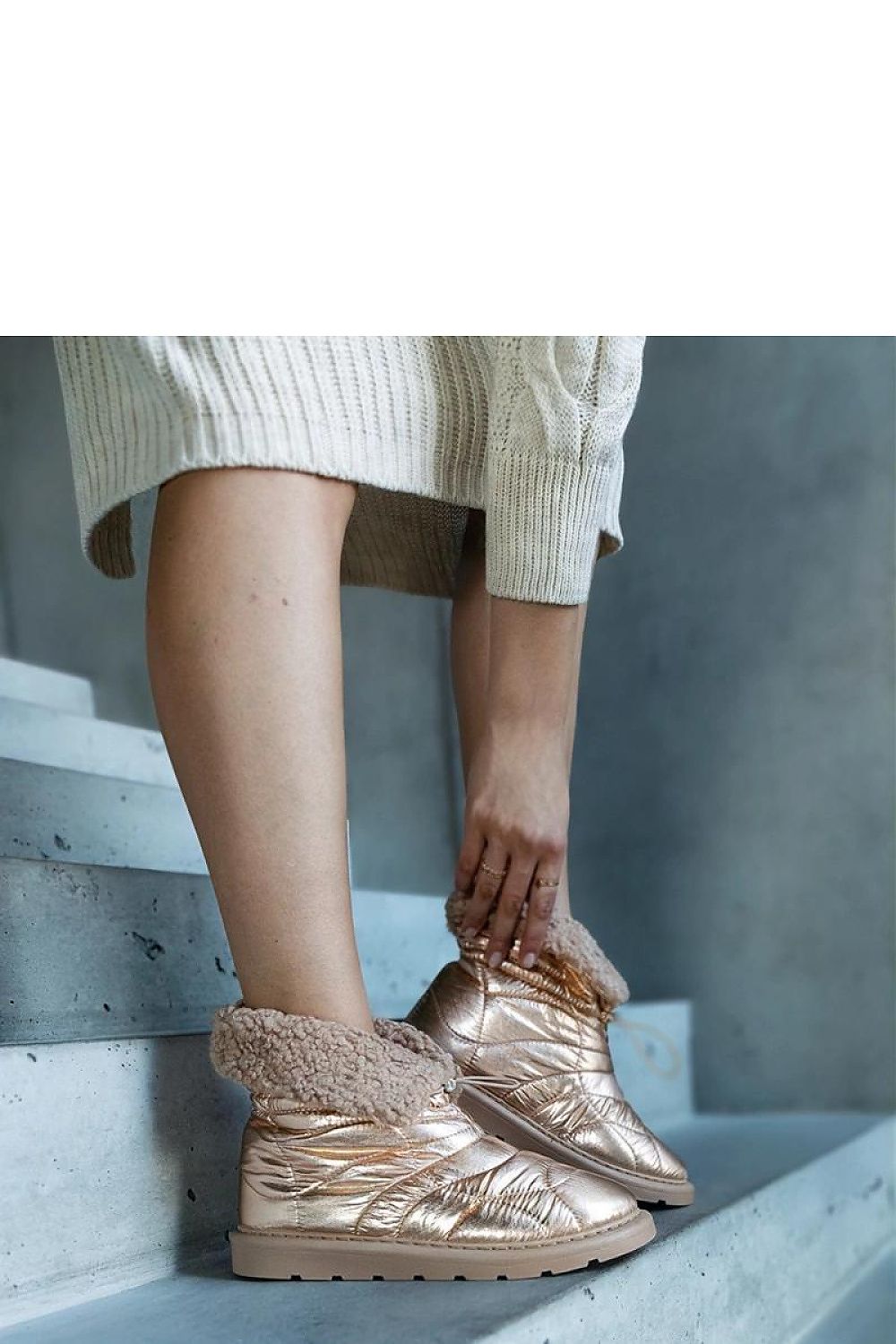 Snow boots model 204708