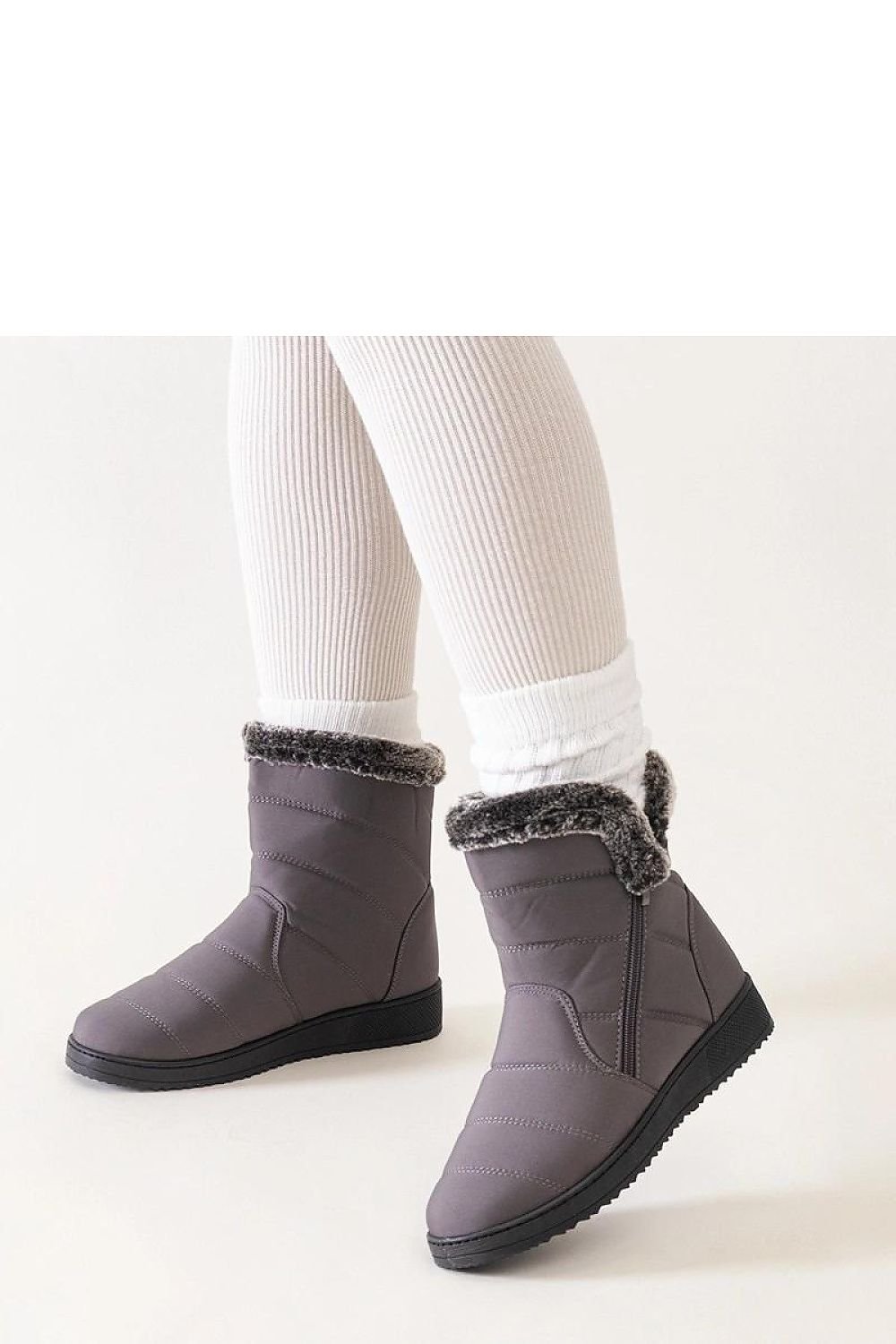 Snow boots model 204711