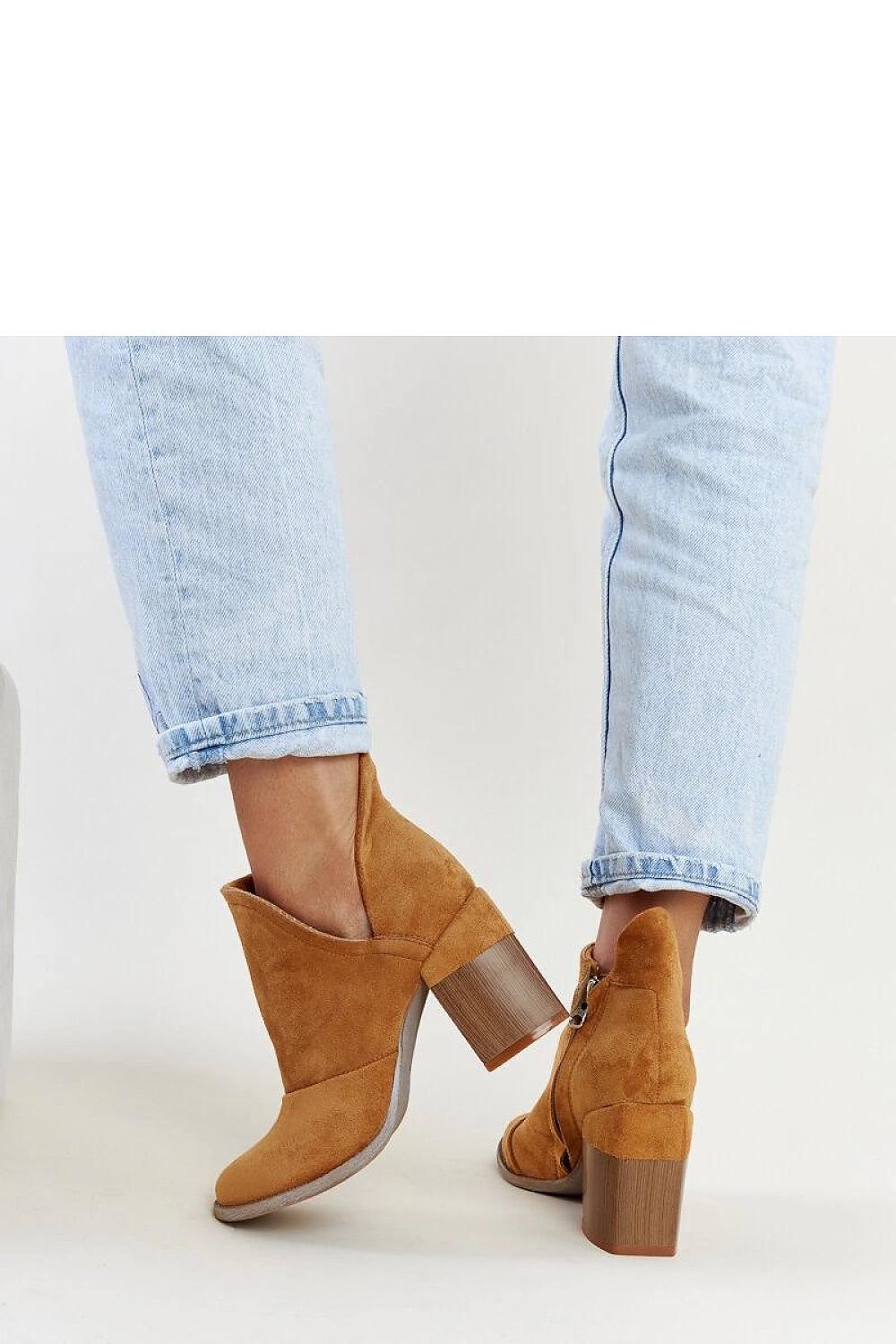 Heel boots model 204715