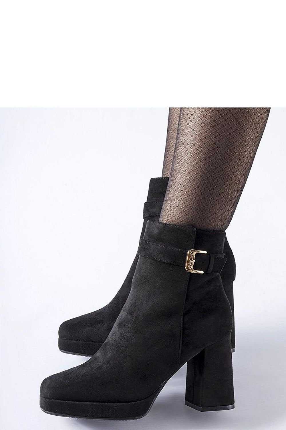 Heel boots model 204724