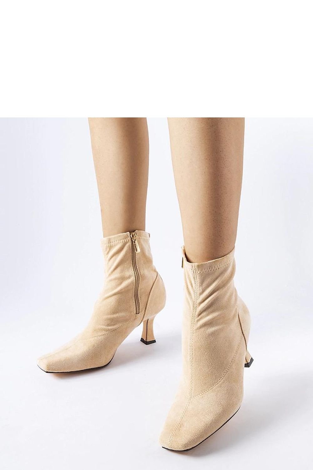 Heel boots model 204739