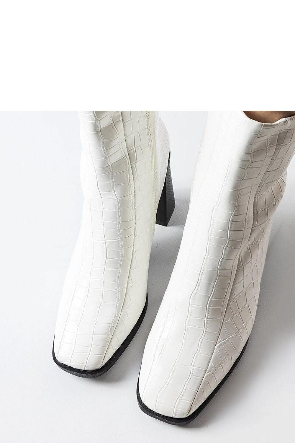 Heel boots model 204772