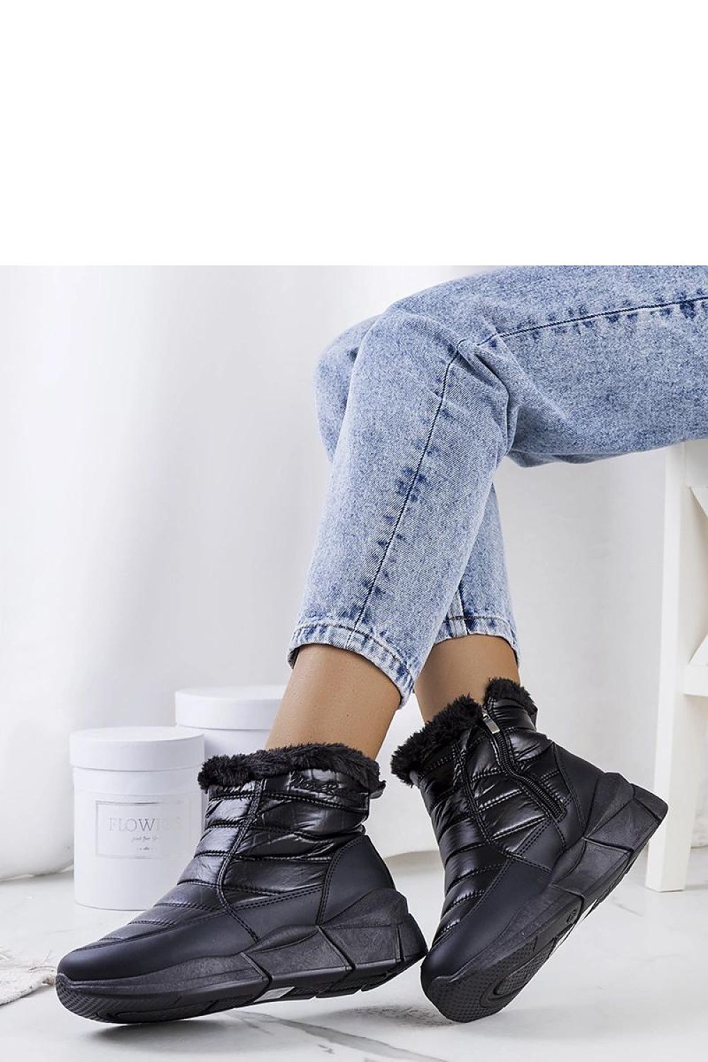 Snow boots model 204781