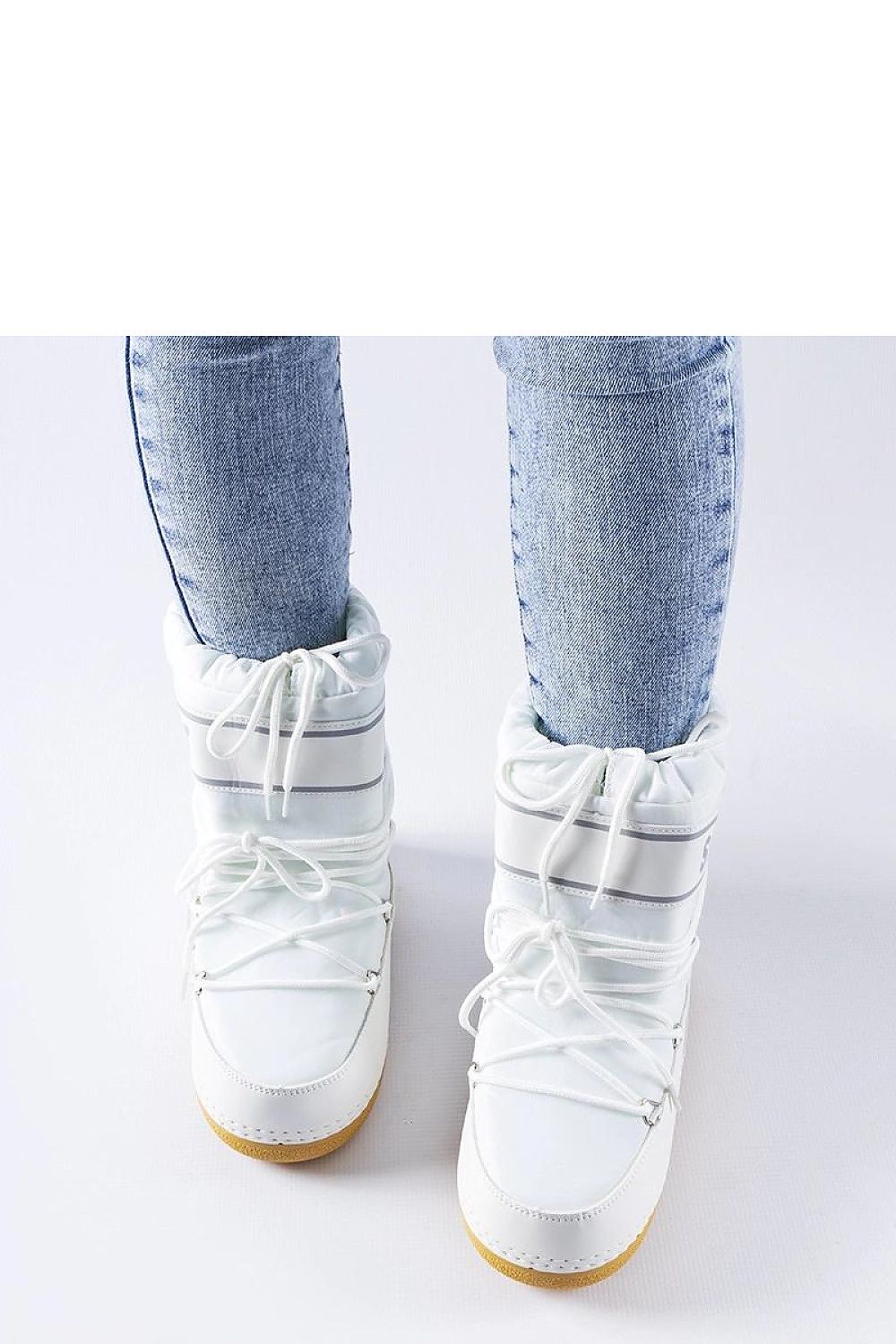 Snow boots model 204808