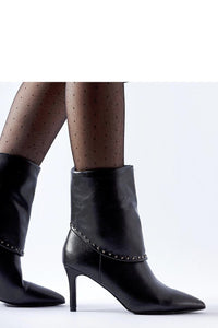 Heel boots model 204820