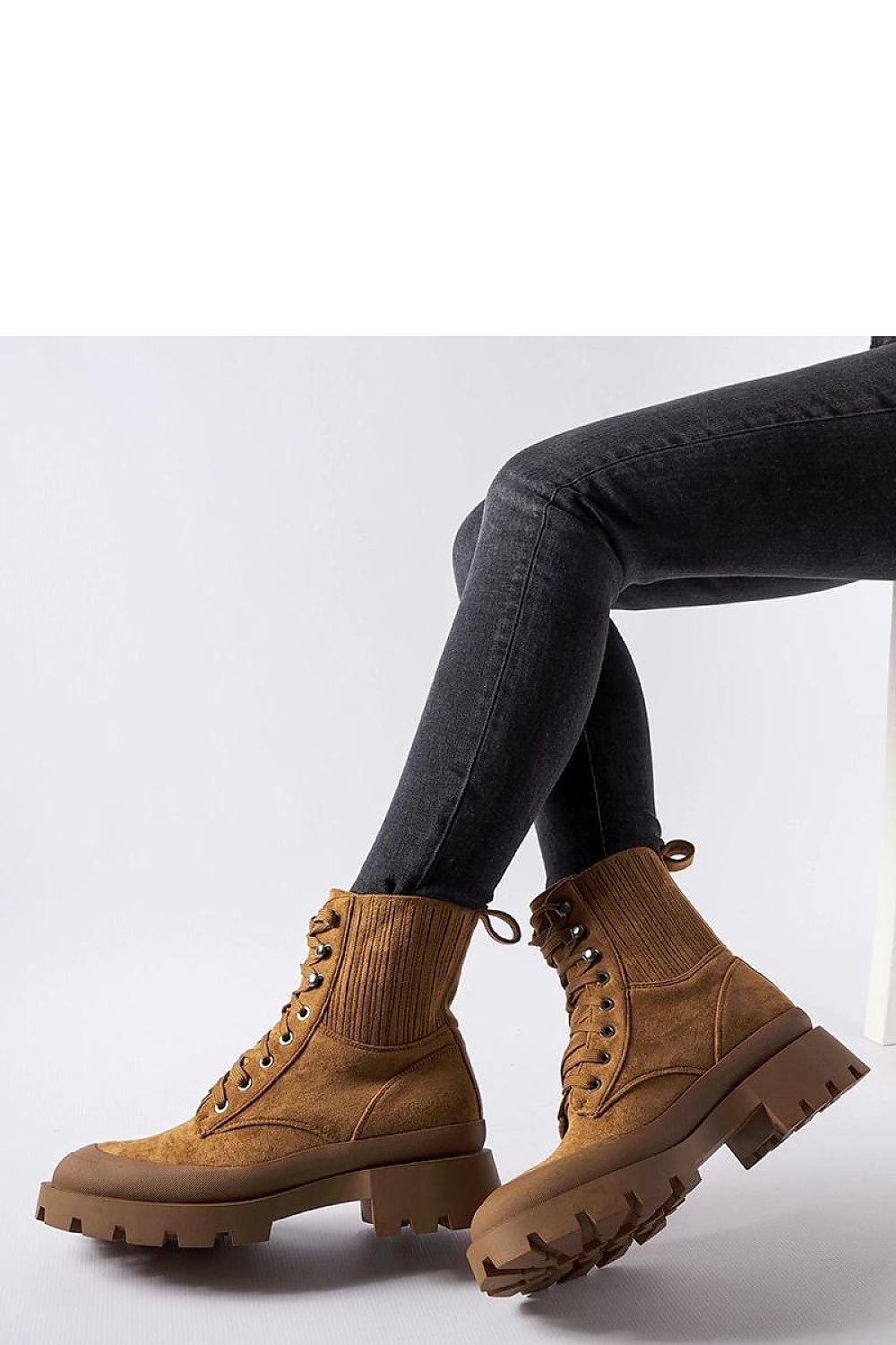 Boots model 204828