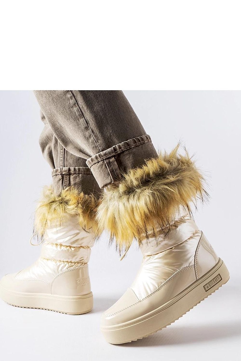 Snow boots model 204834