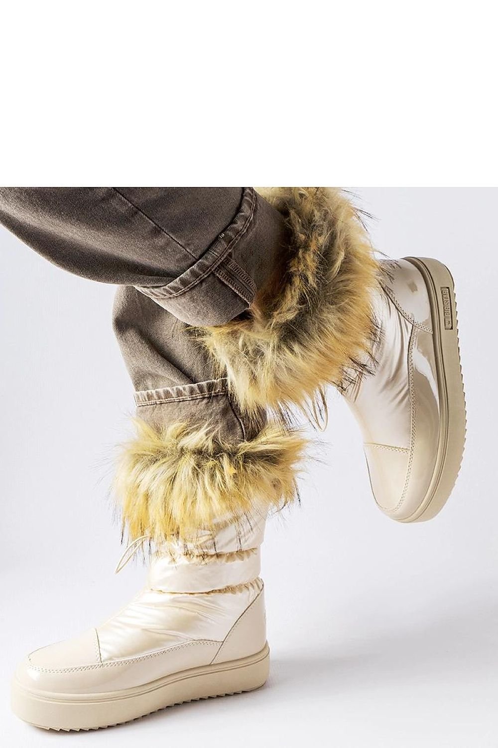 Snow boots model 204834