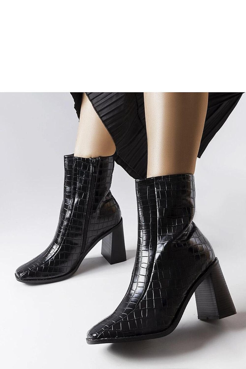 Heel boots model 204839