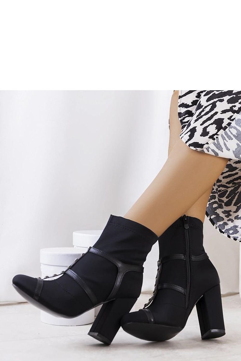 Heel boots model 204851
