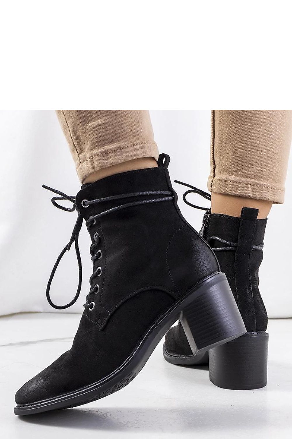 Heel boots model 204856